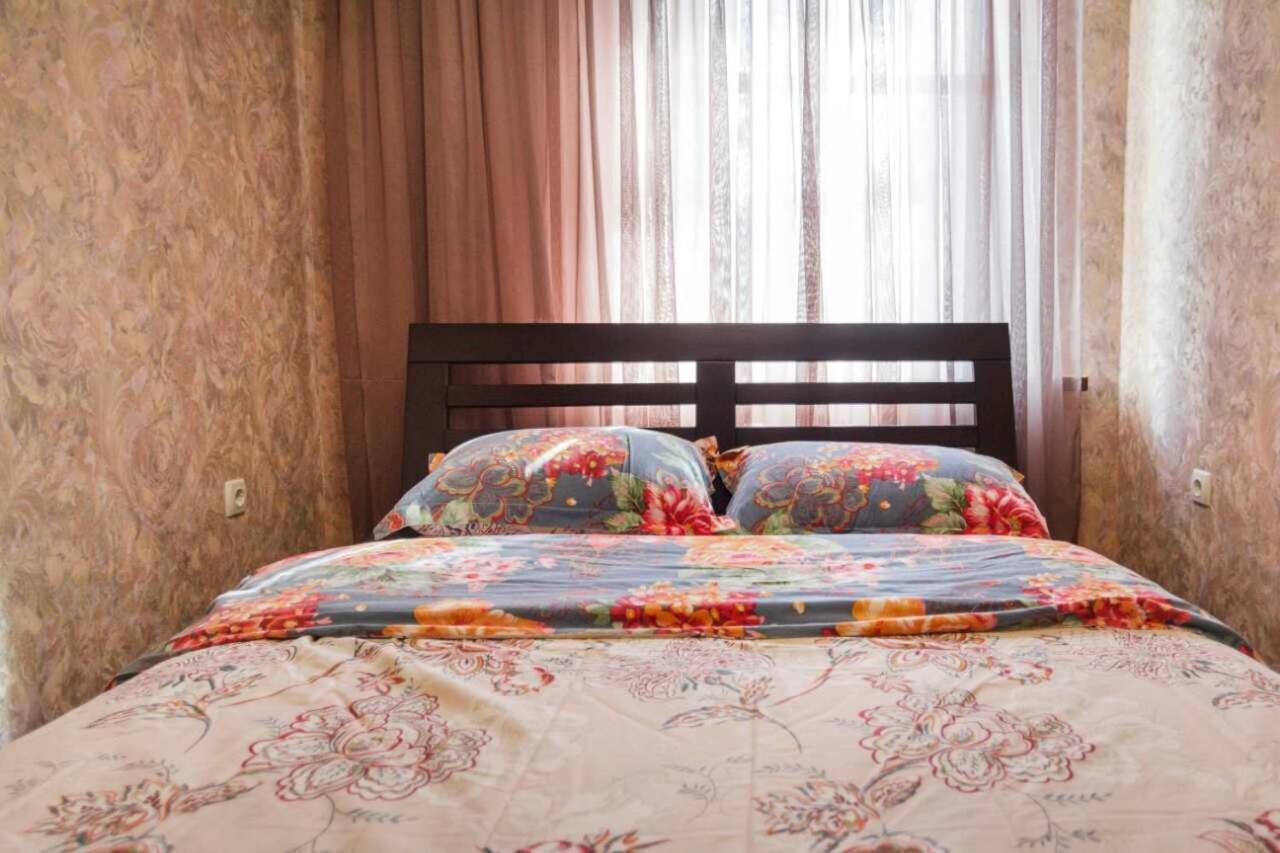 Apartment In Deribasovskay Street 20 Odessa Buitenkant foto
